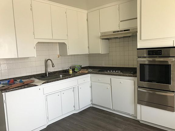 Granite kitchen with built ins
