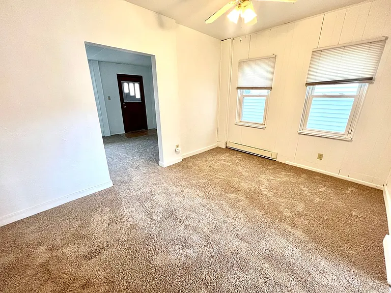 1613 Fourth Avenue (Full Service) — Photo 8