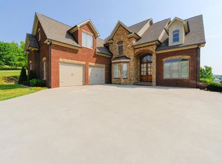 508 Stoneleigh Ln, Maryville, TN 37803