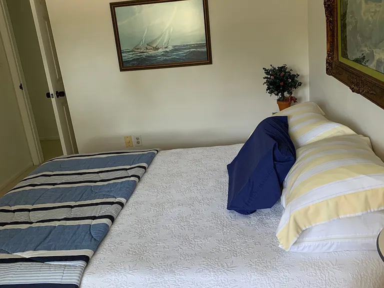 1134 Charlevoix Ave #10 — Photo 22