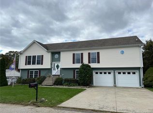 5 Prospect Ave, Niantic, CT 06357
