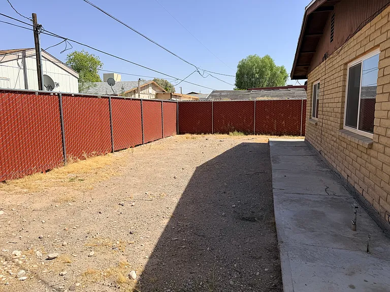 2126 Kingston Dr — Photo 14