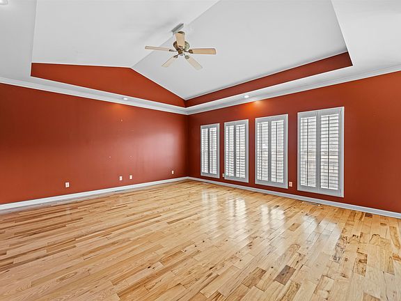 5th image of 74 Waterford Pl NW