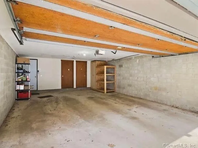 3 Oakwood Ave — Photo 10