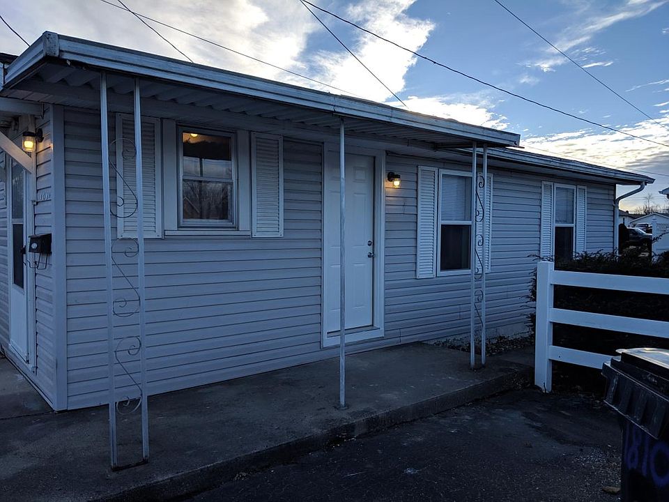 2nd image of 1810 1/2 S Union St