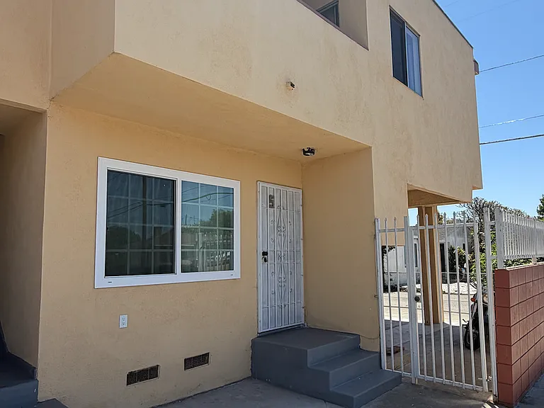 11300 Youngworth St #5 — Photo 9