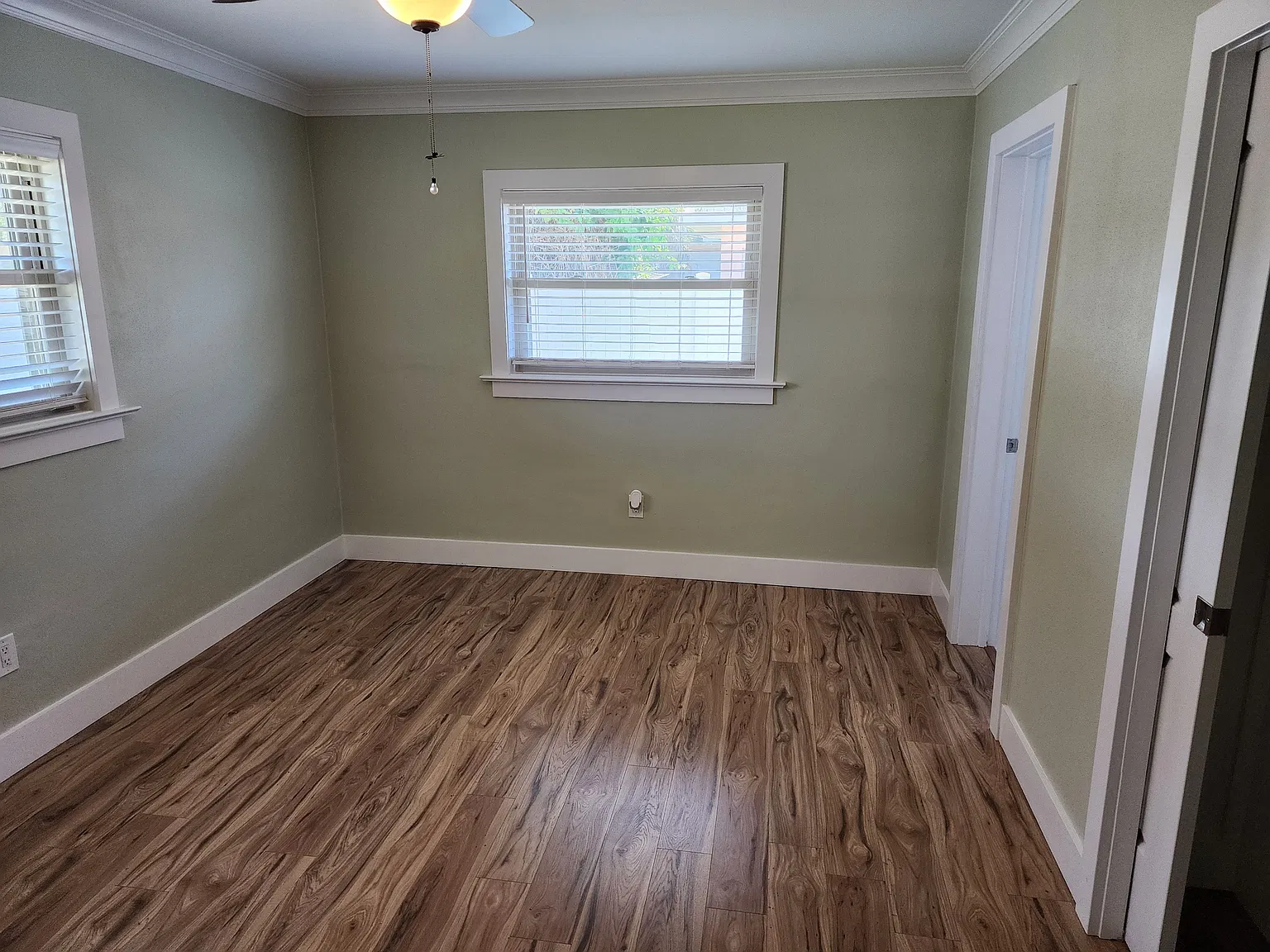 2347 Eastwood Drive - 1 — Photo 4