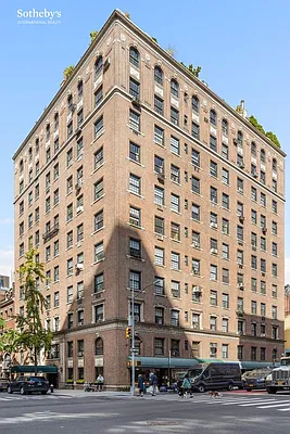 Sold by Sotheby's International Realty | media 25