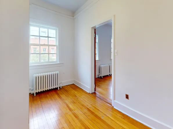 336 East 22nd Street image 7 of 11