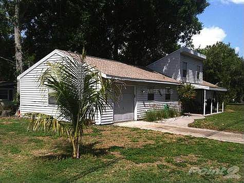 3rd image of 3311 Maiden Ln
