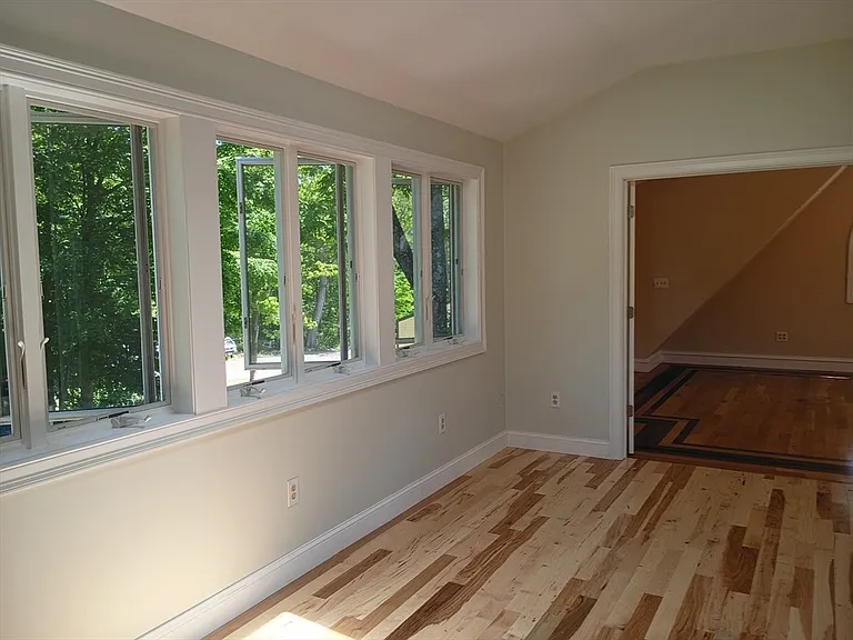 106R Main — Photo 21