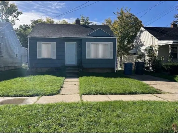 3925 Augusta St, Flint, MI 48532