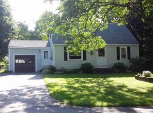 17 Crestview Dr, Exeter, NH 03833