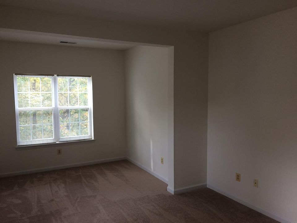 Master bedroom with enclave