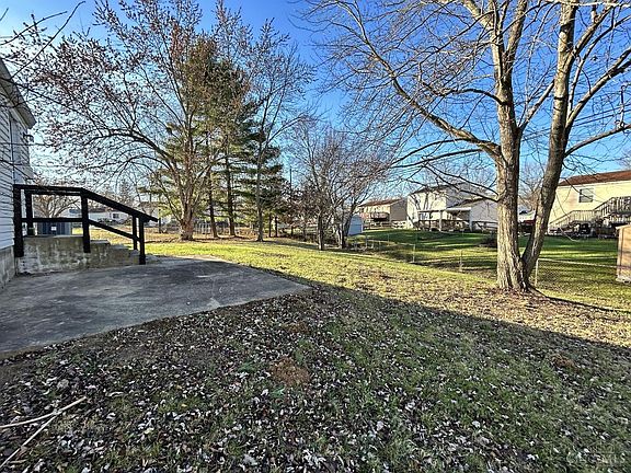 2nd image of 1366 Red Bud Ln