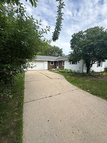 419 Roland Ave Photo 1