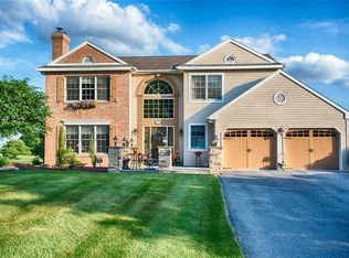 477 Dianne Rd, Bath, PA 18014