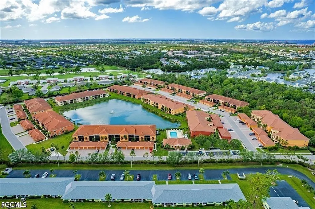 2 bed, 2.0 bath, 1345 sqft, $2,200 — Photo 1