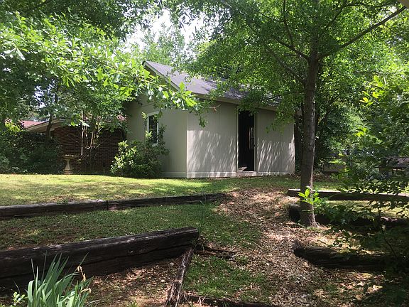 2nd image of 953 Green Forest Ct