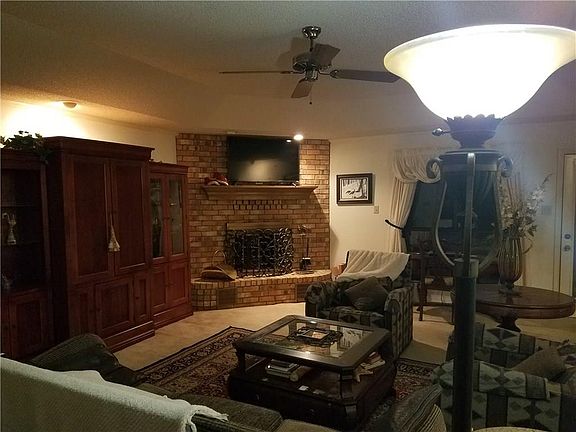 3rd image of 8055 John Henry Dr