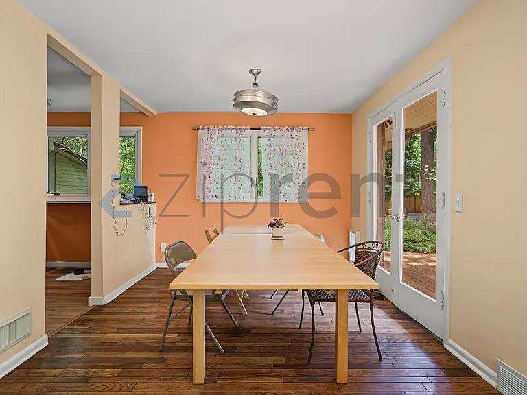 920 SW Stephenson Ct — Photo 14
