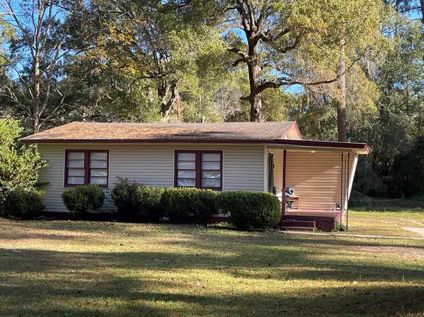 1215 12th St SW, Moultrie, GA 31768