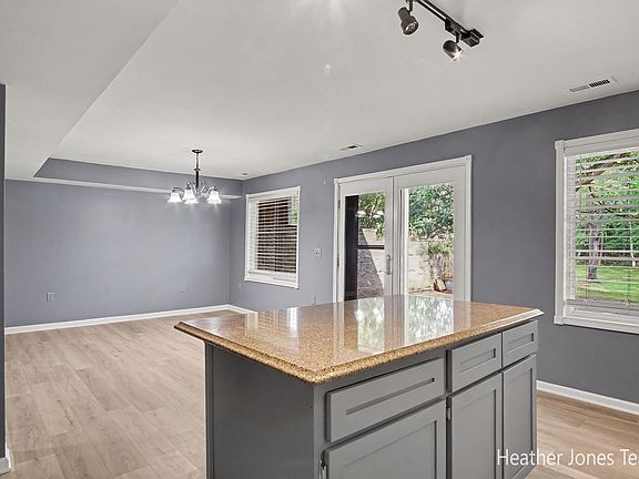 5th image of 3791 S Holland Rd