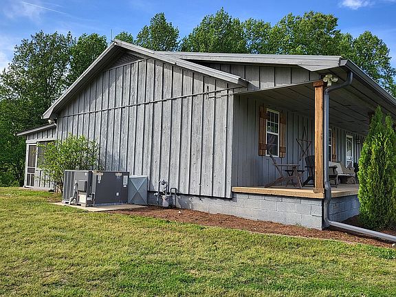 3rd image of 3059 N County Home Rd