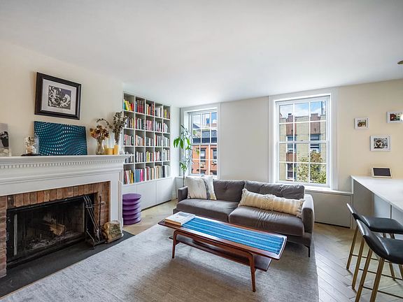 4th image of 334 W 19th St #Penthouse B