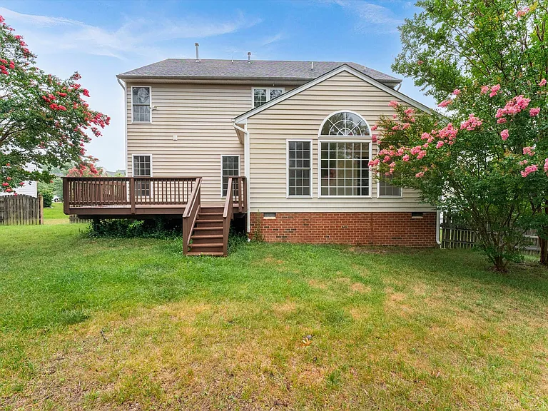 Deck / Backyard