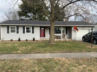 2106 Tamarack Ct, Champaign, IL 61821