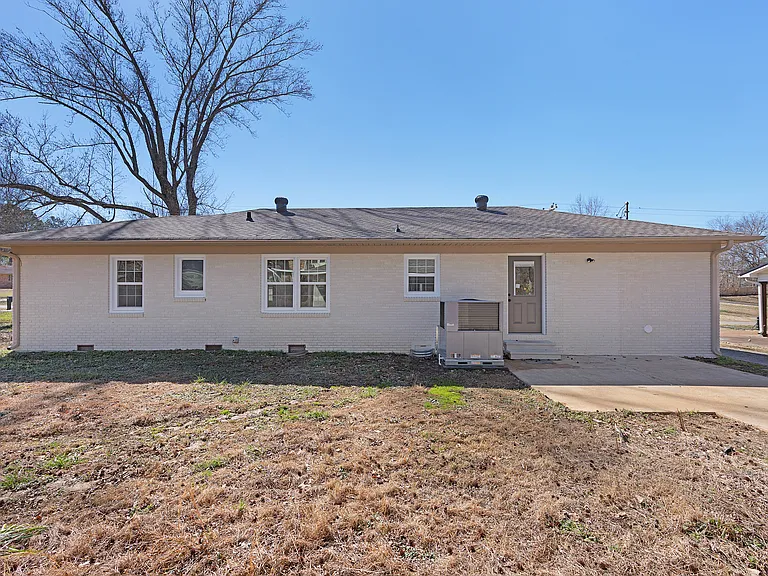 383 Mebanewood Dr — Photo 26