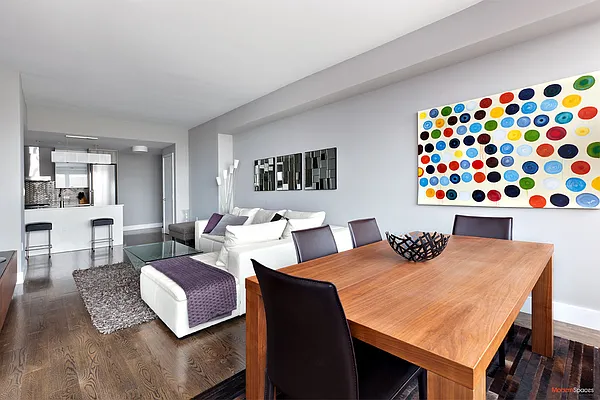 Sold by Modern Spaces | media 16