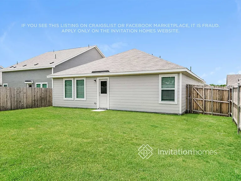 7132 Landings Edge Rd — Photo 16
