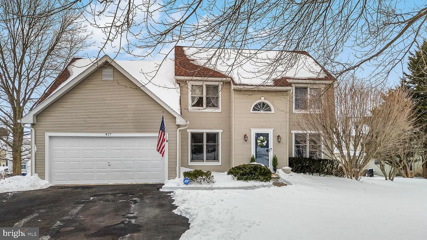 417 Windsong Ln photo 1