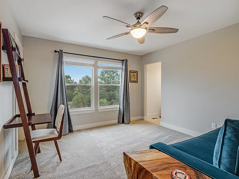 1516 Solitaire St — Photo 24