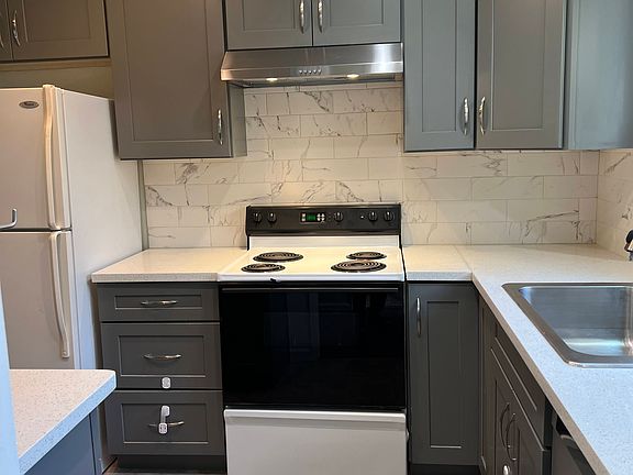 2nd image of 1502 Brookvale Dr #2