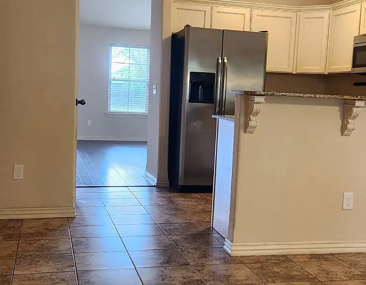 848 Oakwood Ct — Photo 23