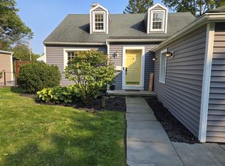 258 Glen Ellyn Way, Rochester, NY 14618