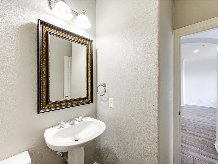 4340 Lake Walk Ct — Photo 18