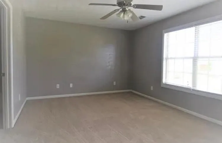 428 Greathouse Dr — Photo 25