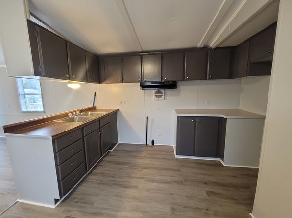 211 E 1st St #21