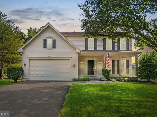 13716 Monarch Vista Dr, Germantown, MD 20874