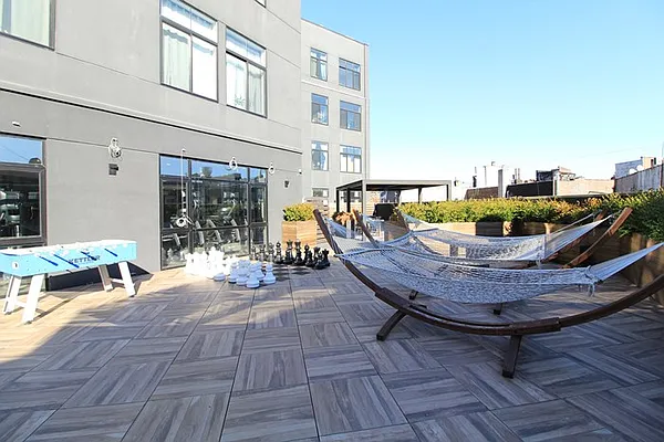 Rented by Tapiro Realty | media 54