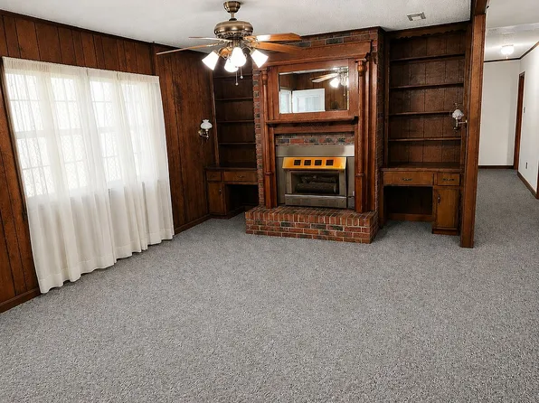 21 New Castle Dr, Florence, AL 35633