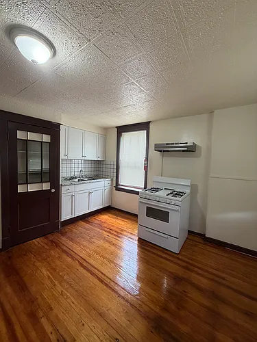 4233 California Ave #2 Photo 1