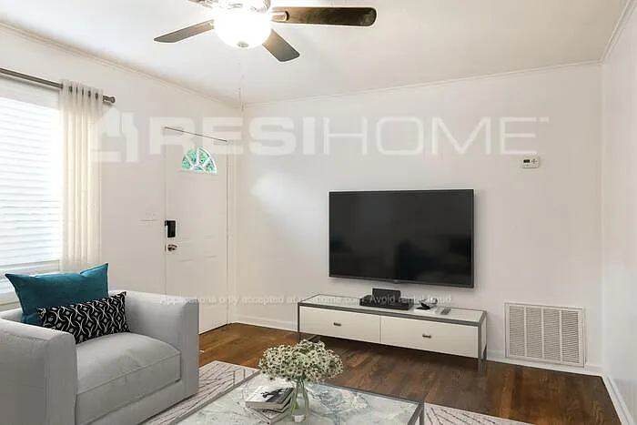 1305 Cottonwood Ct NW — Photo 5