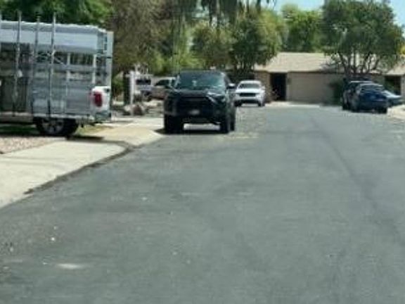 Exterior Neighborhood (street photo)