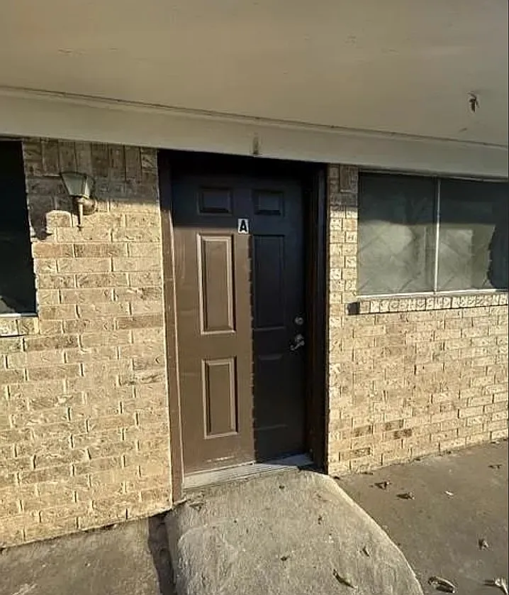 Building Photo - 1625 Columbus Ave #A