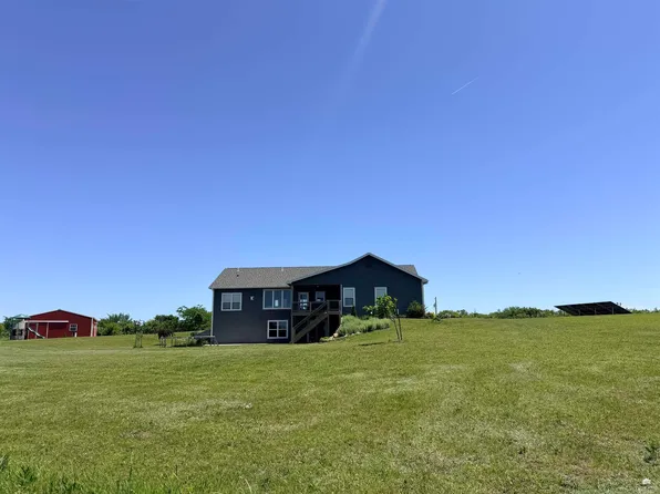6410 Flint Rock Rd, Wamego, KS 66547